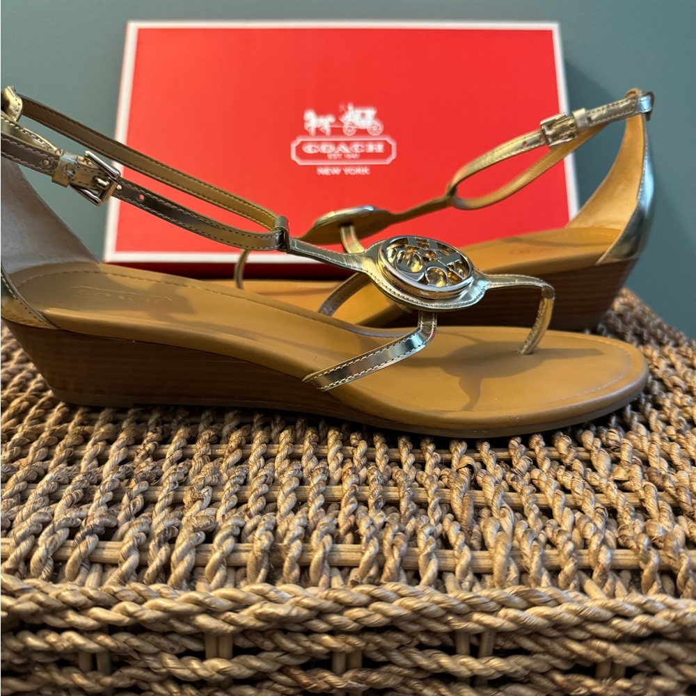 Coach vipor mirror metallic sandal - Picture 2 of 6
